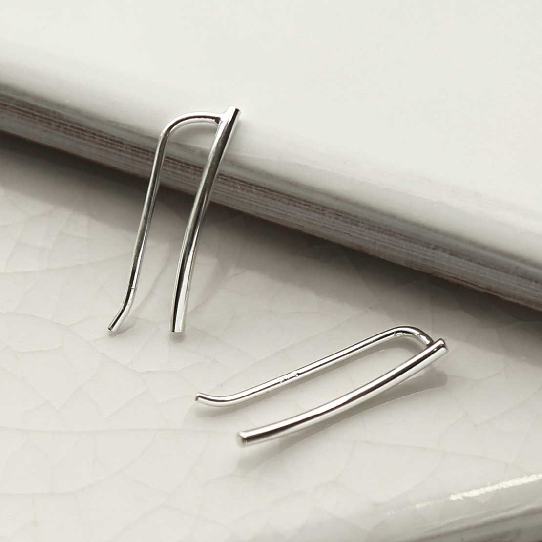 Sterling Silver Tiny Curve Threader Earrings