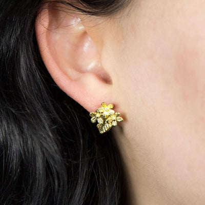 MB150G GOLDPLATEDSTERLINGSILVERFLOWERSTUDEARRINGS 001