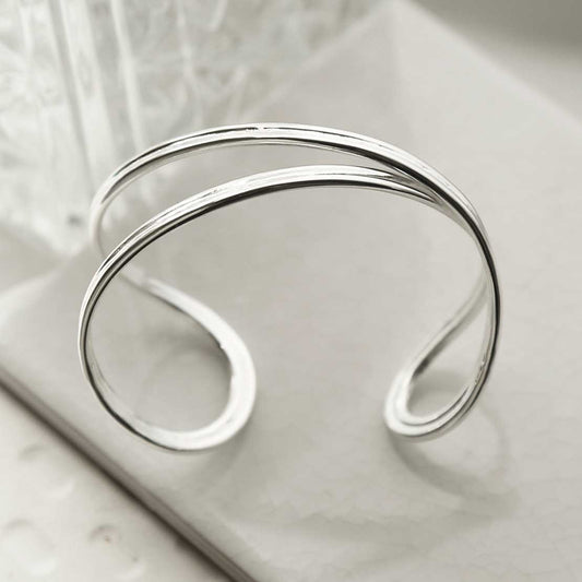 MD357 STERLING SILVER OVAL LOOP BANGLE 2