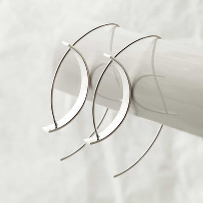MD358 STERLING SILVER REVERSE SHIELD THREADER EARRINGS 1