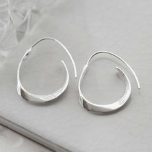 MD364 STERLING SILVER BOLD LOOP HOOPS 4