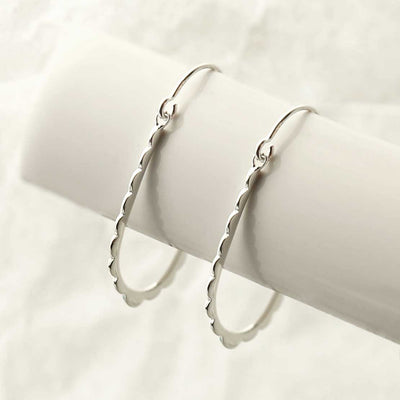 MD371 STERLING SILVER SHARK BITE HOOPS 1