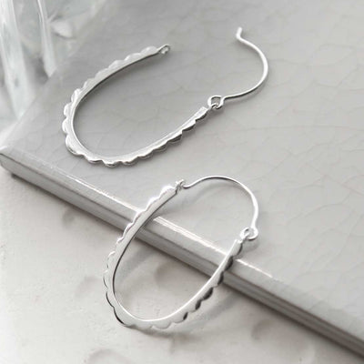 MD371 STERLING SILVER SHARK BITE HOOPS 4