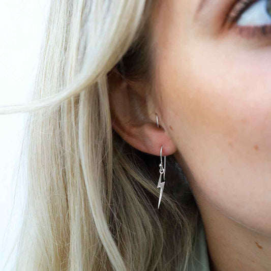 MC276 STERLING SILVER LIGHTNING EARRINGS MODEL