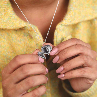 MC157S STERLING SILVER LOVE WINGS LOCKET NECKLACE SMALL MODEL 2