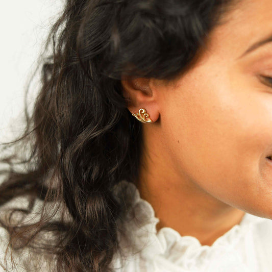 MS1235G GOLD PLATED SILVER BREEZE STUDS MODEL scaled