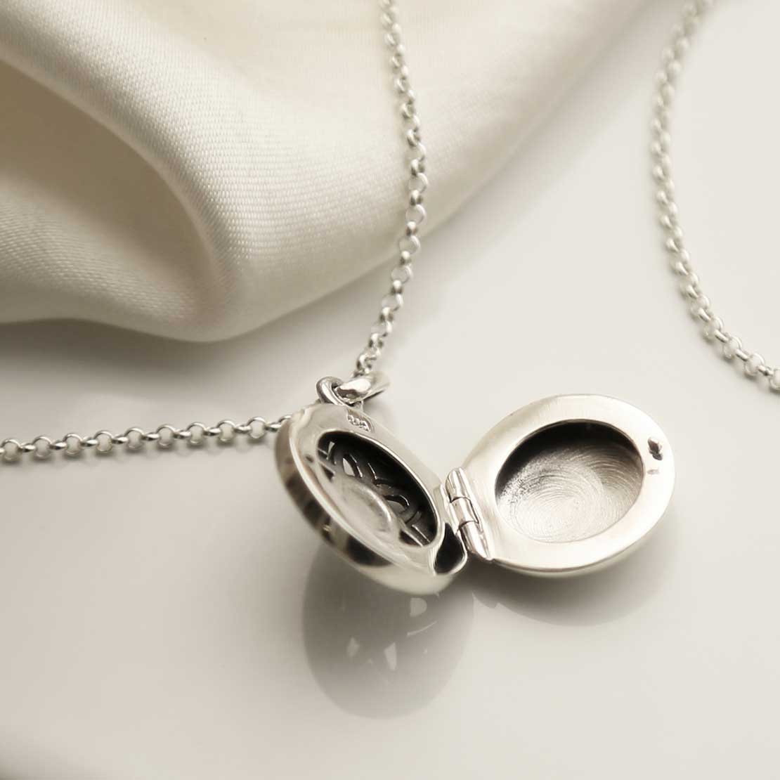 Sterling Silver Vintage Flower Locket