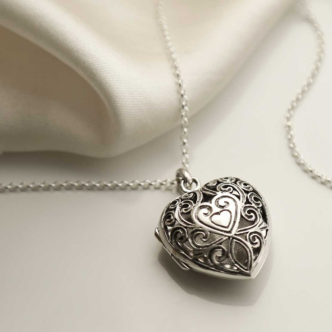 Sterling Silver Vintage Heart Locket Necklace