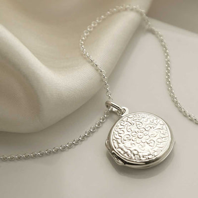 MC167 STERLING SILVER FLORAL ROUND LOCKET NECKLACE 1