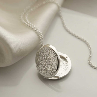 MC167 STERLING SILVER FLORAL ROUND LOCKET NECKLACE 5