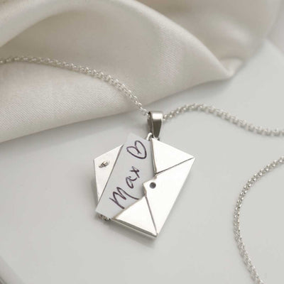 MR1102 STERLING SILVER LOVE LETTERS LOCKET NECKLACE OPEN 1
