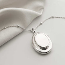 MC168 STERLING SILVER DOUBLE OVAL LOCKET NECKLACE 3