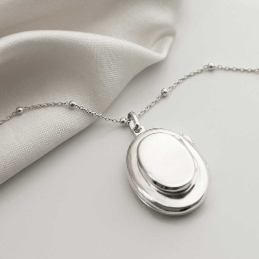 MC168 STERLING SILVER DOUBLE OVAL LOCKET NECKLACE 3