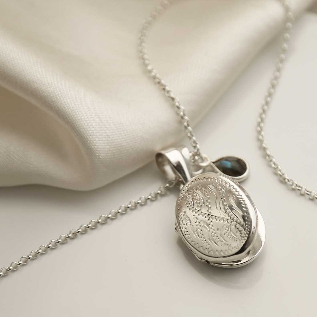 Engravable Sterling Silver Decorative Oval Locket
