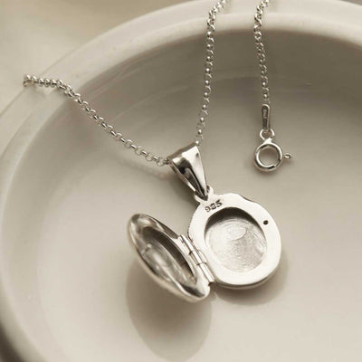 MR1106 ENGRAVABLE STERLING SILVER DECORATIVE OVAL LOCKET NECKLACE OPEN 2