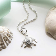 MC253P STERLINGSILVERTURTLENECKLACE 001