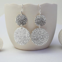 round earrings 1000x1000