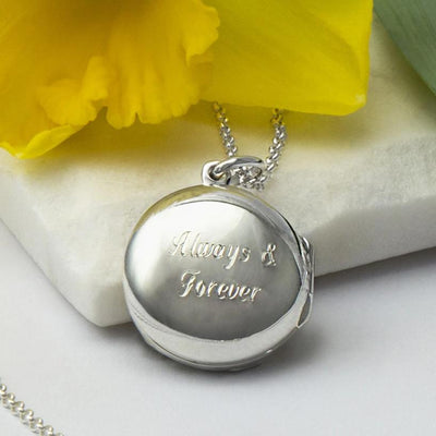 Locket engraving f834bf81 4fd0 4174 9b40 9dd331bf4239