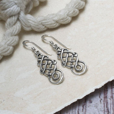 MC240 STERLINGSILVERCELTICCOVENTINAEARRINGS 003