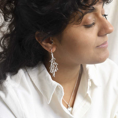 MB051 STERLING SILVER TWIG BRANCH DANGLY EARRINGS MODEL min