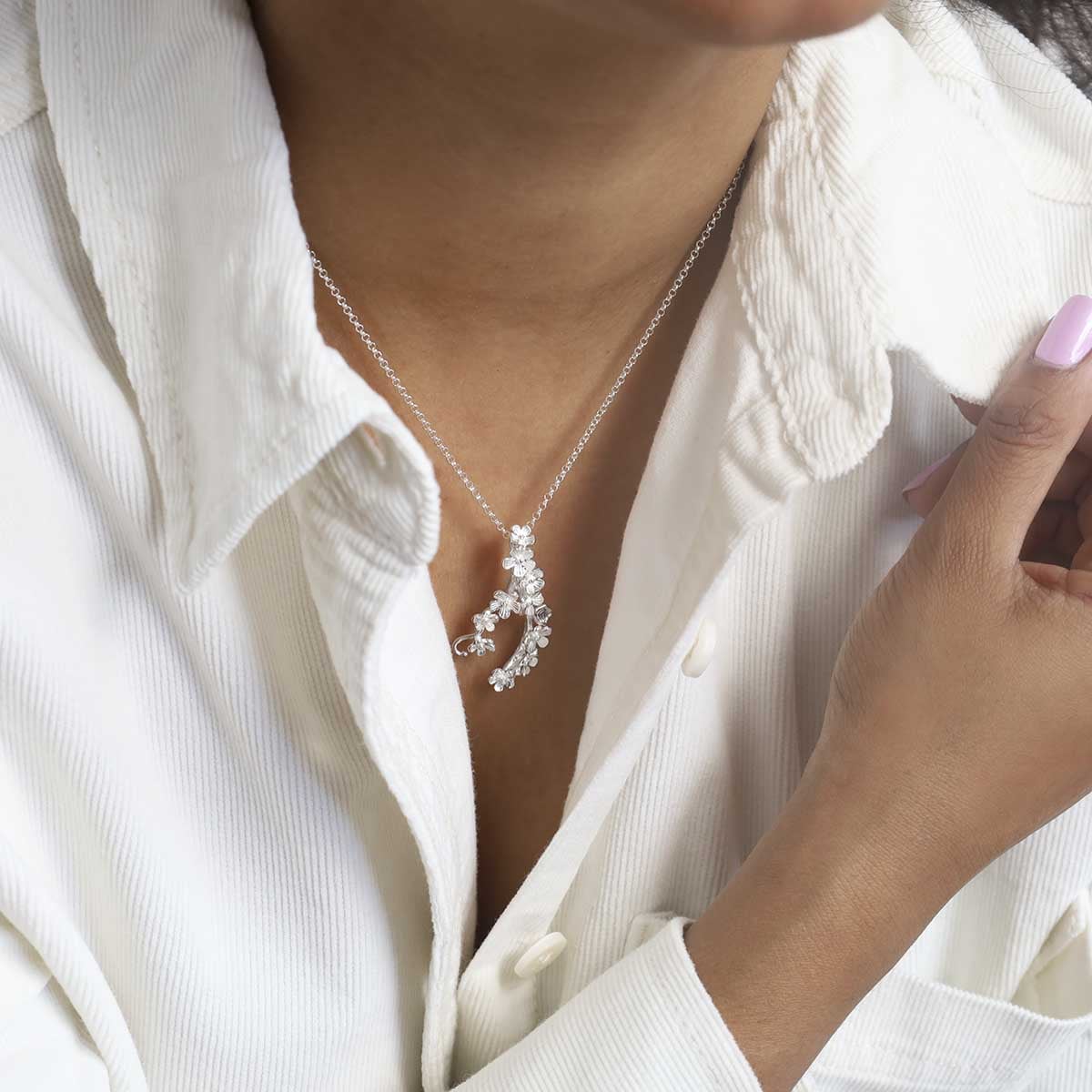 Sterling Silver Forget Me Not Cluster Necklace