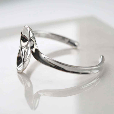 MP09 STERLING SILVER SILK CUFF BANGLE 1