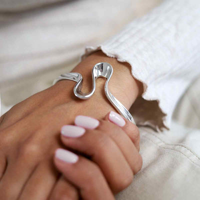 MP09 STERLING SILVER SILK CUFF BANGLE MODEL 2