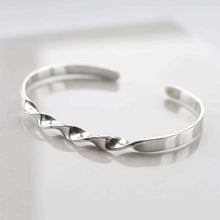 MR1117 STERLING SILVER HELIX CUFF BANGLE 3