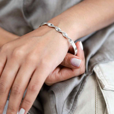 MR1117 STERLING SILVER HELIX CUFF BANGLE MODEL