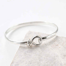 MP04 STERLING SILVER KNOT BANGLE 3