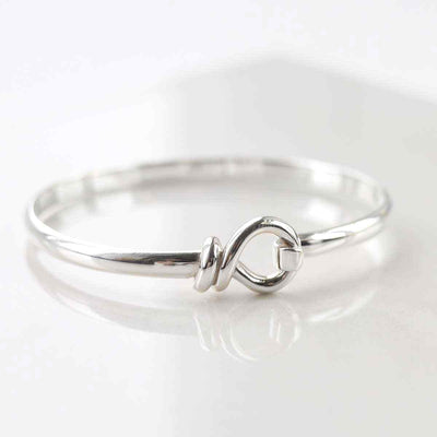 MP04 STERLING SILVER KNOT BANGLE 2