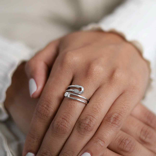 ML810 STERLING SILVER ADJUSTABLE SAFETY PIN RING MODEL 1