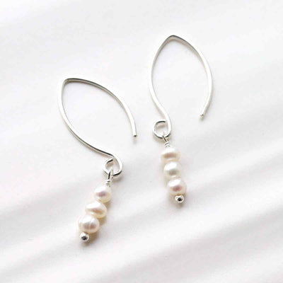 ML793 STERLING SILVER TRIPLE PEARL DROP EARRINGS 2