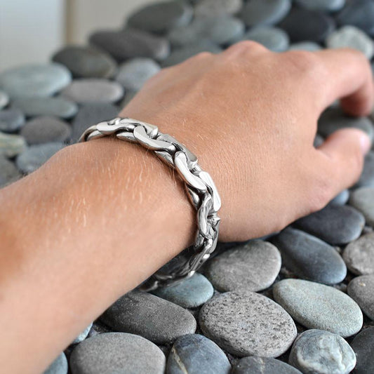 BIG BRACELET 1 ON MODEL 900x900