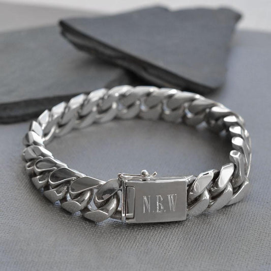 BIG BRACELET 2 900x900 copy