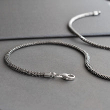 MAN NECKLACE 1 900x900