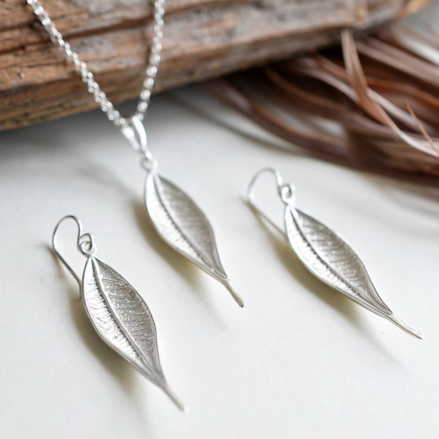 Sterling Silver Lanceolate Leaf Necklace