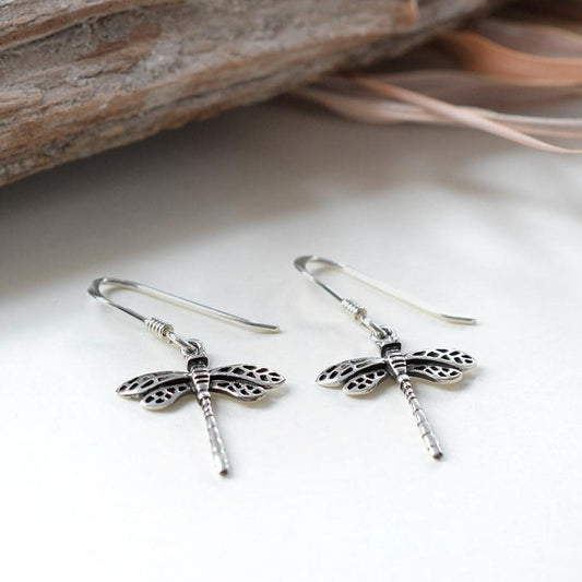 MC207E STERLINGSILVERLITTLEDRAGONFLYEARRING 003