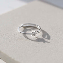 ML821 STERLING SILVER ADJUSTABLE STAR RING 2