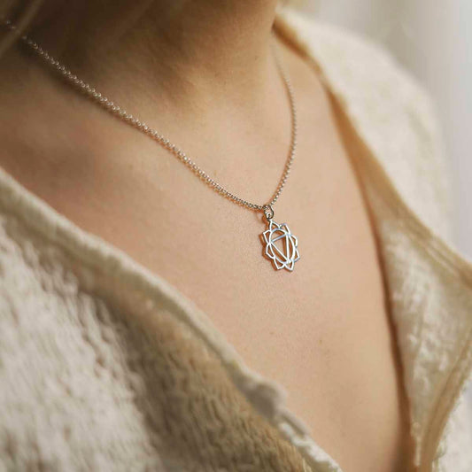 ML817 terling Silver Large Solar Plexus Chakra Pendant Necklace Model
