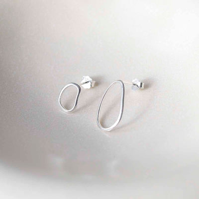 ML827 Sterling Silver Asymmetric Oval Stud Earring 1