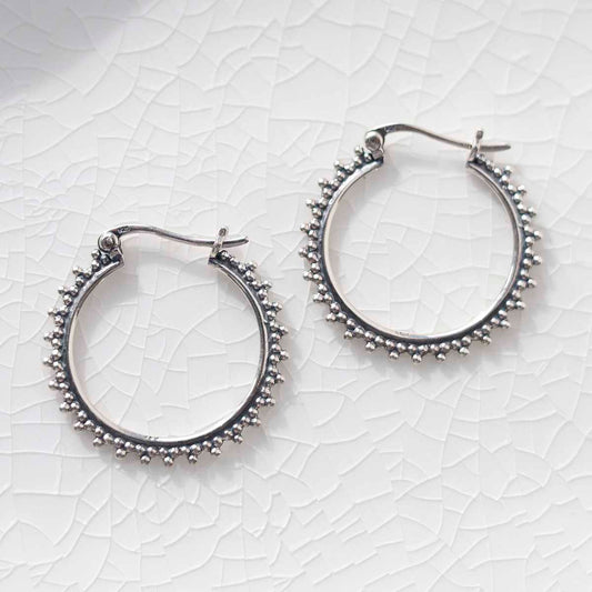 ML804 Sterling Silver Large Circle Detail Hoops 3