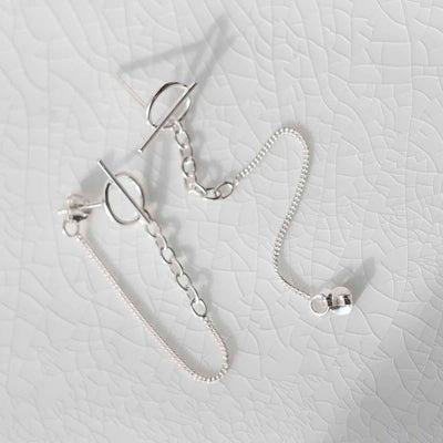 ML803 Sterling Silver Circle and Bar Chain Stud Earrings 2