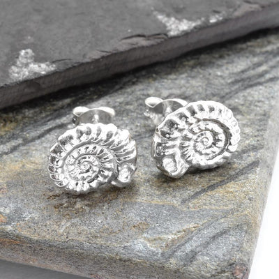 MA40E SILVERAMMONITESTUDEARRINGS 005