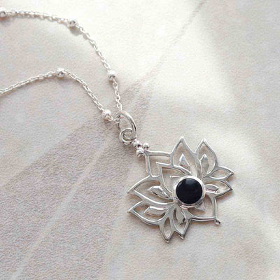 ML812O Sterling Silver Onyx Lotus Pendant Necklace
