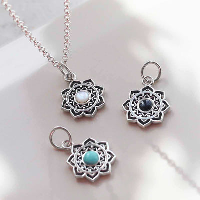 ML820 Sterling Silver Moroccan Flower Necklace group 2