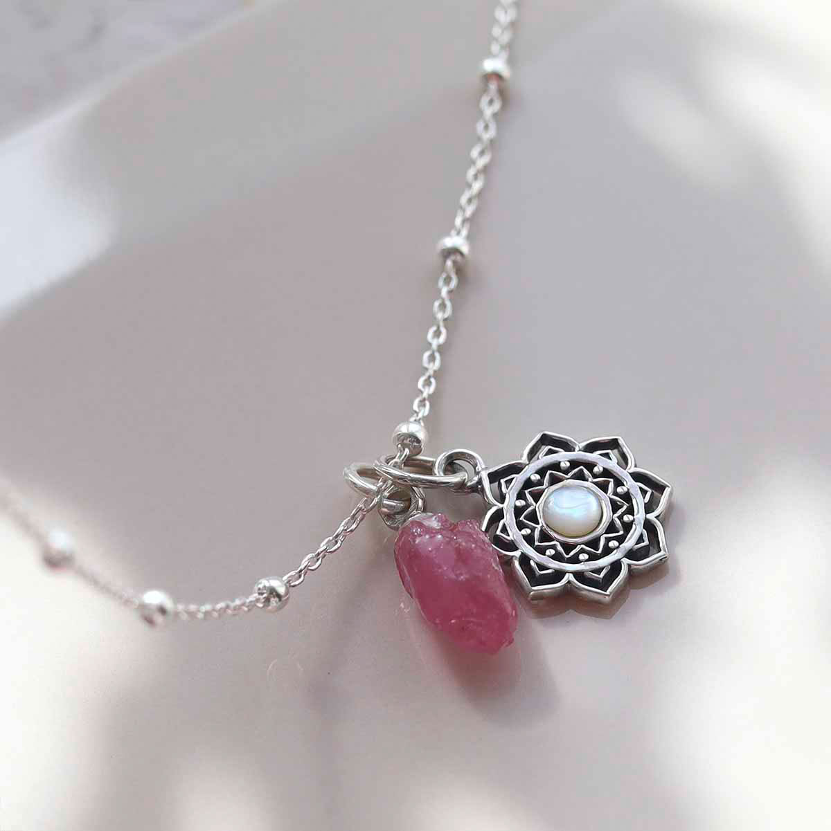 Sterling Silver Mother of Pearl Moroccan Flower Necklace
