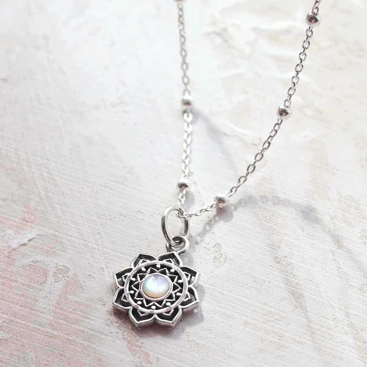 Sterling Silver Mother of Pearl Moroccan Flower Necklace
