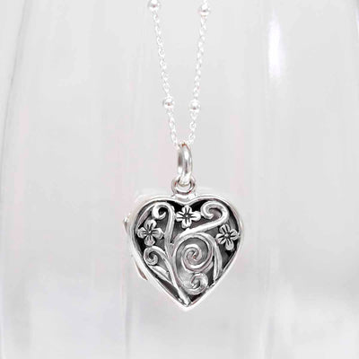 MR1112 Sterling Silver Forget Me Not Locket