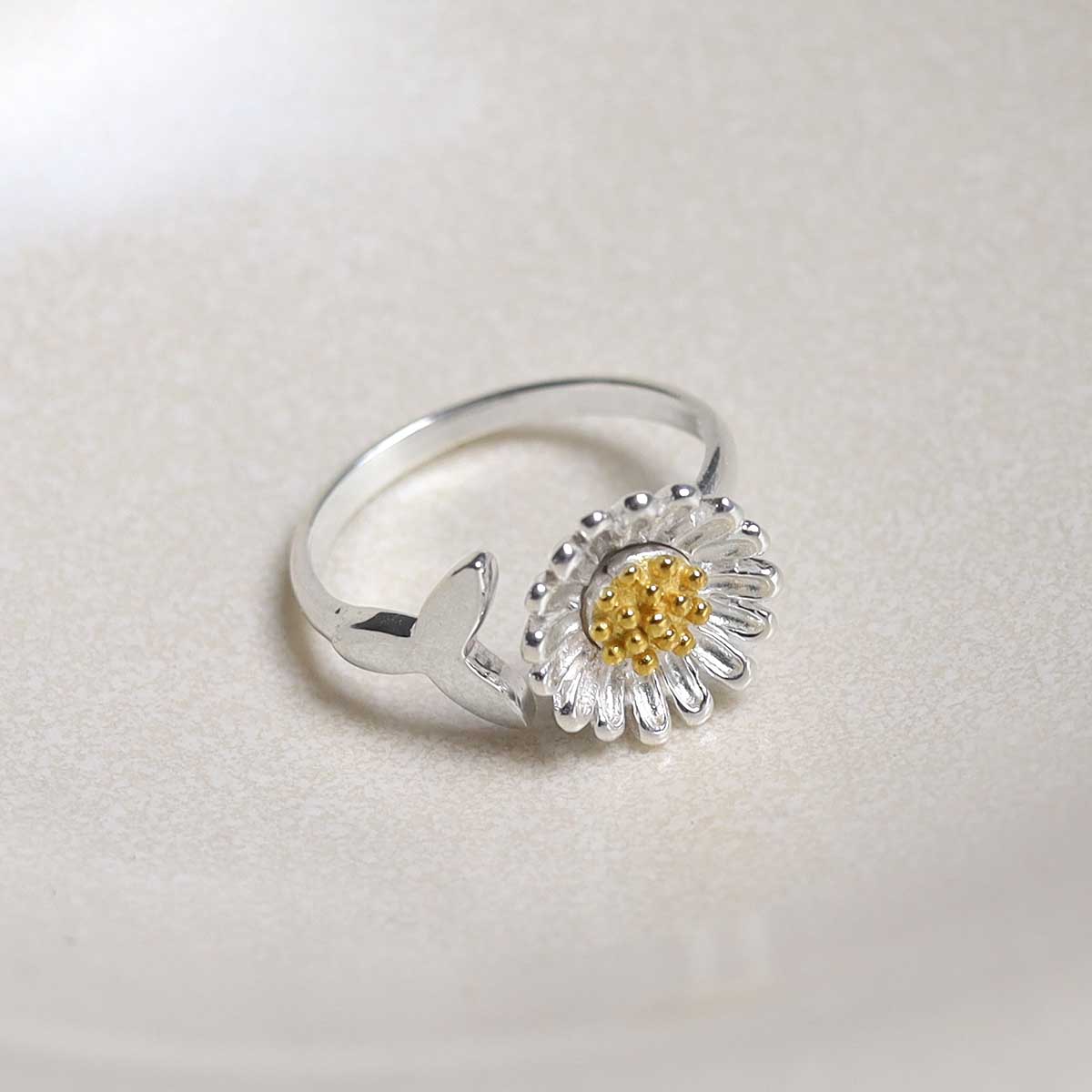 Sterling Silver Adjustable Daisy Fidget Ring